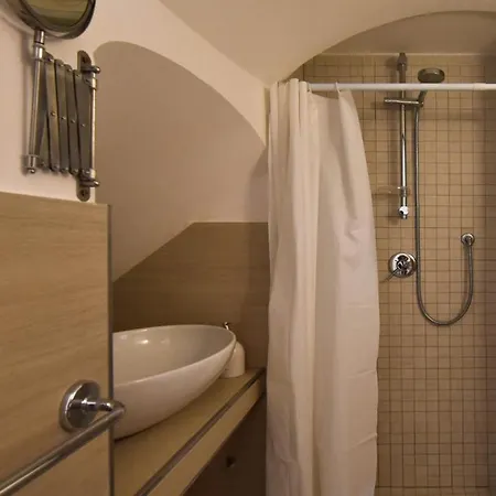 Isabella By Typney Apartment *