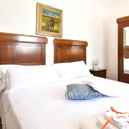 Isabella By Typney Apartment *